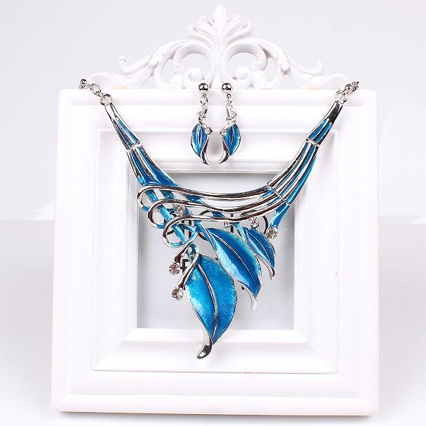 JCBid.com Silver-colored-and-Blue-Leaf-Design-Necklace-Set-
